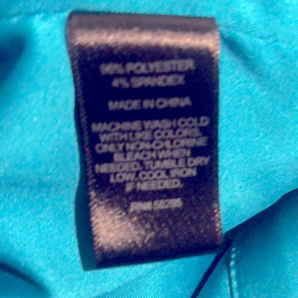 Express color block ruched dress - Picture 5 of 5